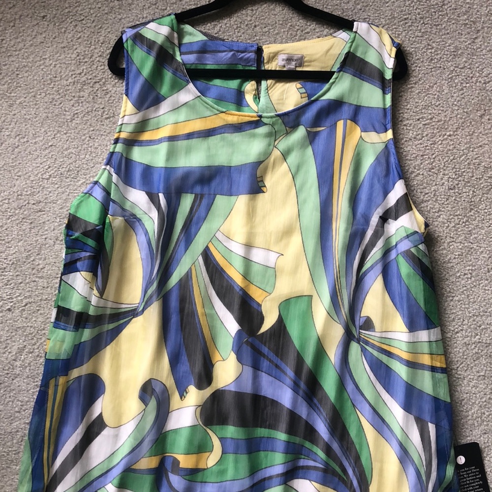 Asymmetrical Sleeveless Flowy Dress AvenueSz 22/24